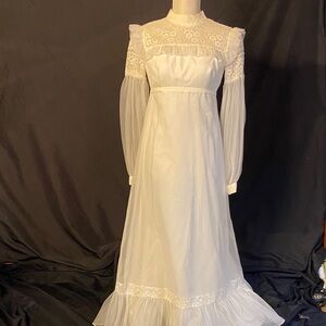 Genuine Vintage Ivory Lace High-Neck Bridal Gown